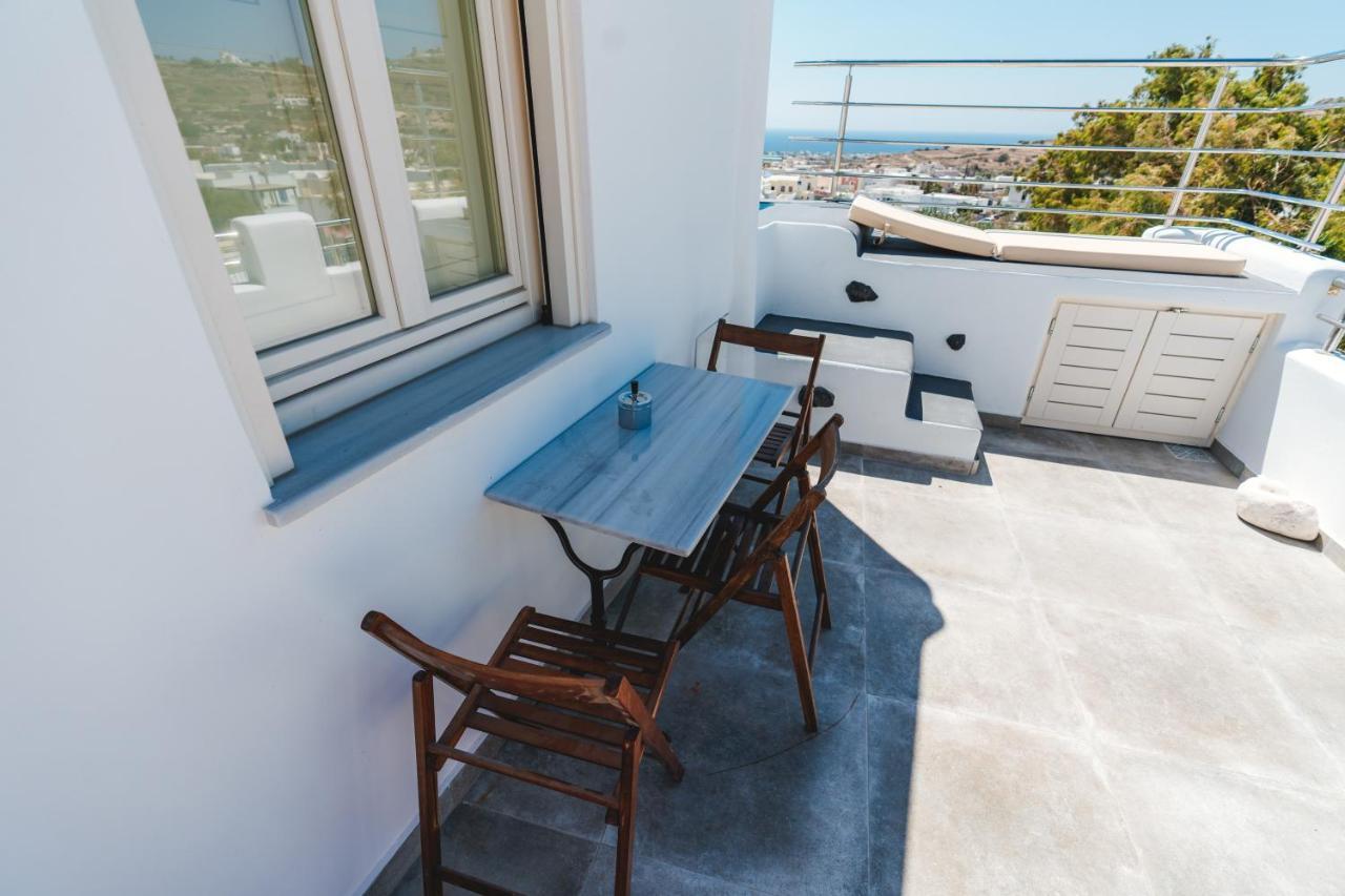 Appartamento Lux House With Outdoor Jacuzzi And Sea View In Santorini Emporio  Esterno foto