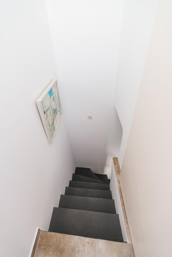 Appartamento Lux House With Outdoor Jacuzzi And Sea View In Santorini Emporio  Esterno foto