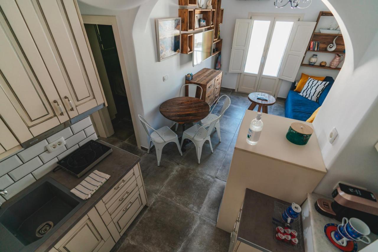 Appartamento Lux House With Outdoor Jacuzzi And Sea View In Santorini Emporio  Esterno foto