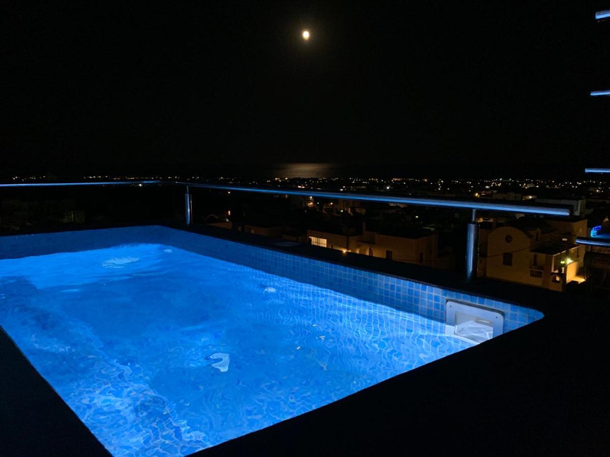 Appartamento Lux House With Outdoor Jacuzzi And Sea View In Santorini Emporio  Esterno foto